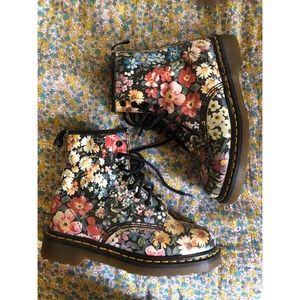 RARE Dr Martens Vintage Sienna Miller boots